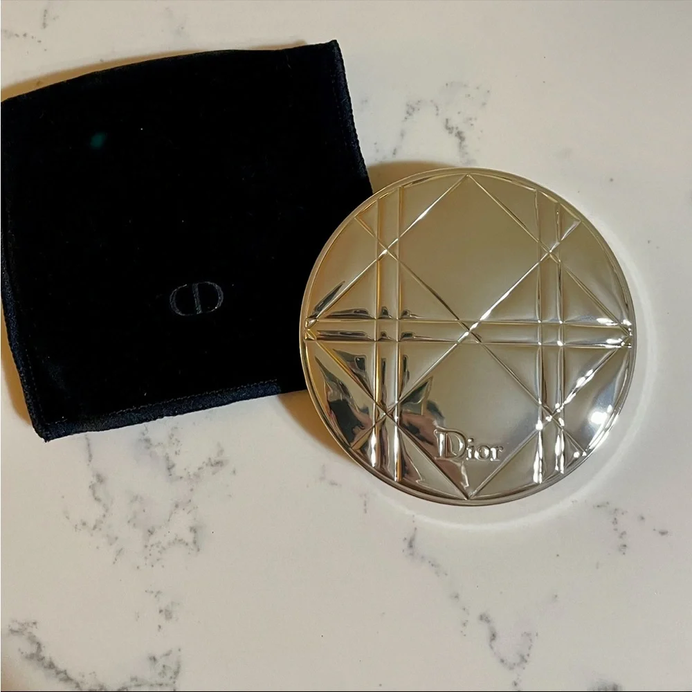 Dior - Diorskin Nude Luminizer Blush | Shade 11 Plum Pop | Discontinued & Rare